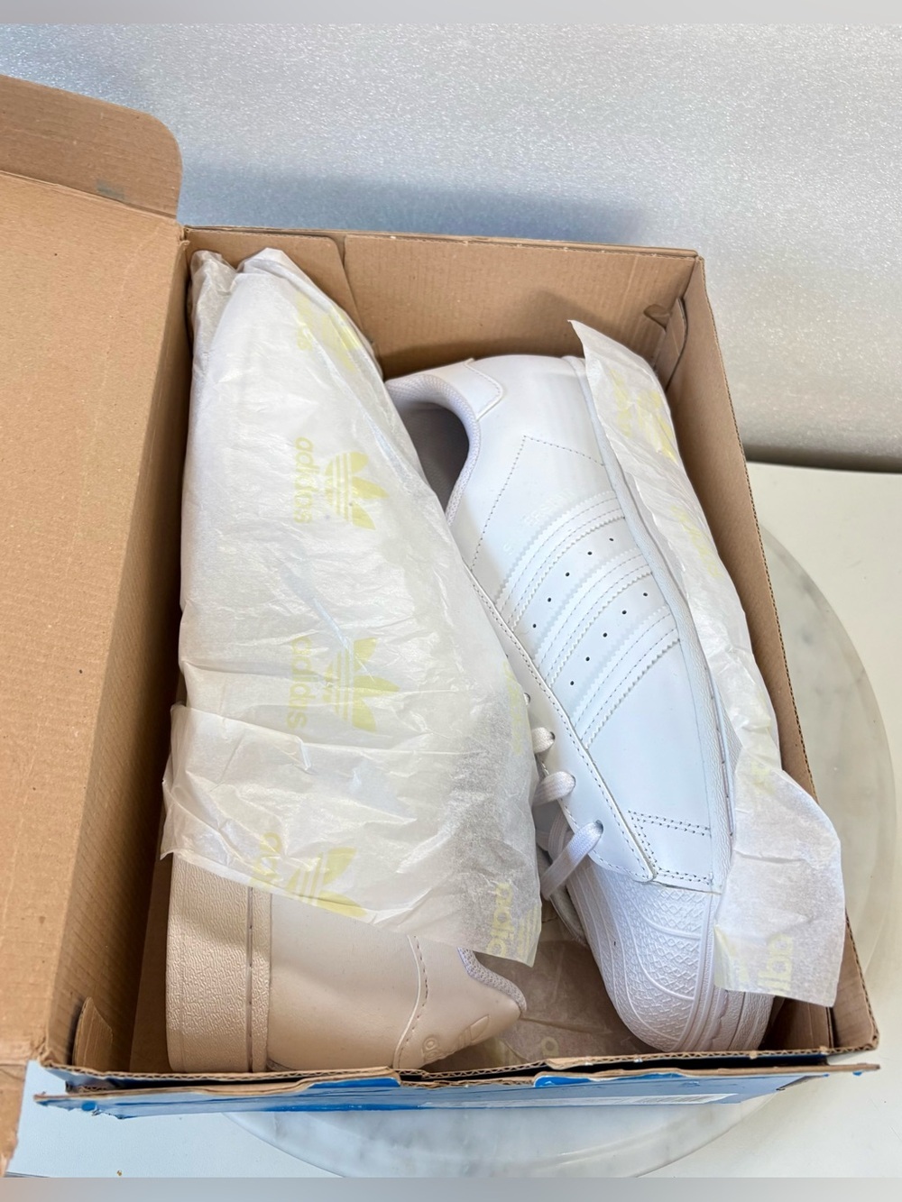 NEW IN BOX ADIDAS SUPERSTAR WHITE/WHITE
Sz. 12. OFFERS WELCOME